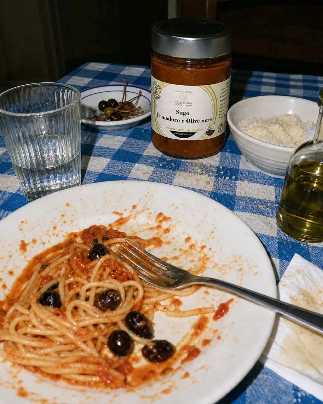 Colle di Seta — Sugo pomodoro olive nere — flash UGC