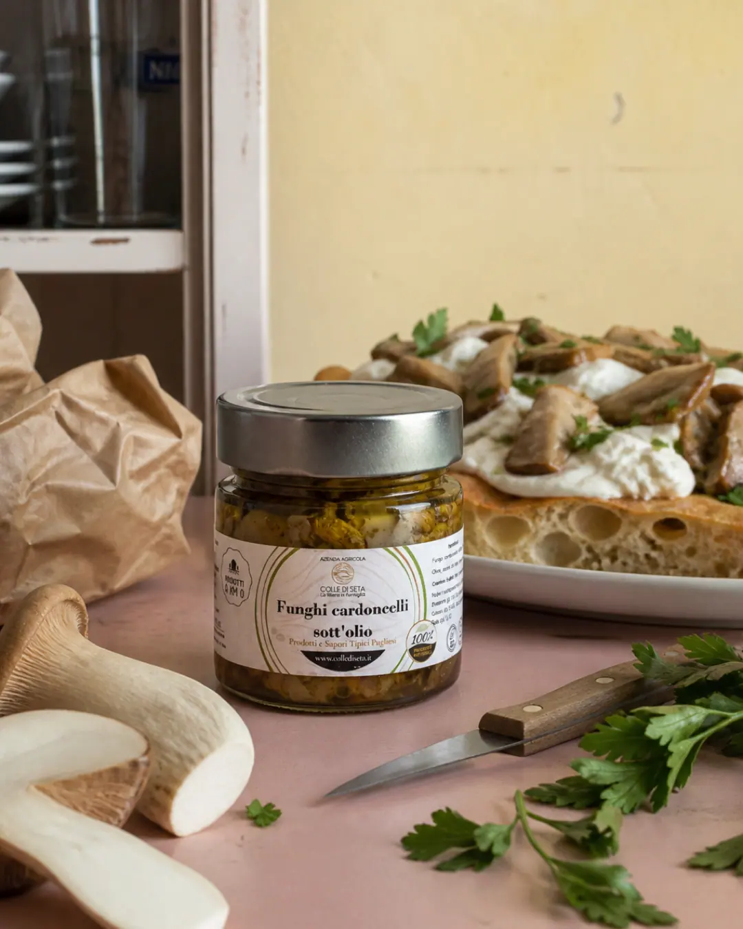 Colle di Seta — Funghi cardoncelli sottolio — luce naturale