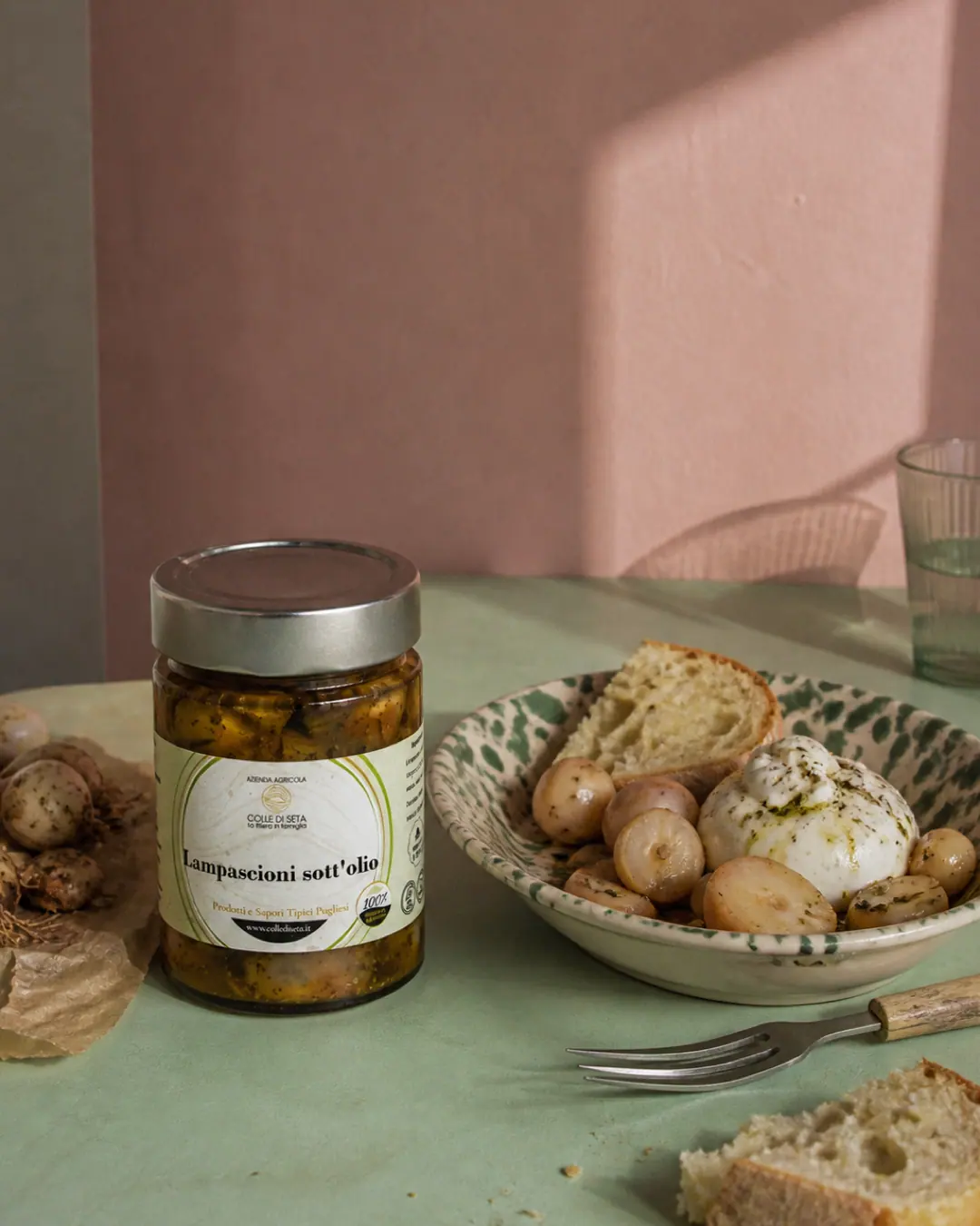 Colle di Seta — Lampascioni sottolio — luce naturale